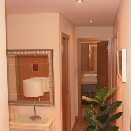 Familiar Em Zona Historica De * Лиссабон